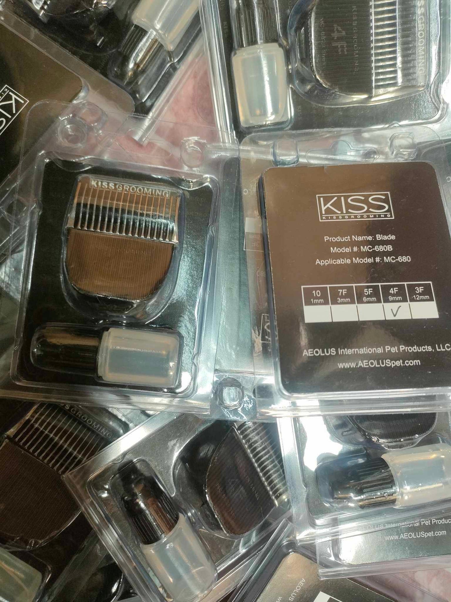 ใบมีด KISS เบอร์ 4F